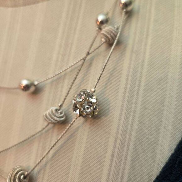 NWOT Silver 3 strand Mix Bead Necklace - Picture 2 of 8